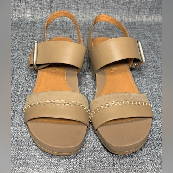 Gentle Souls Giulia Two Band Wedge Sandals Mushroom Size 7.5M - Picture 3 of 7